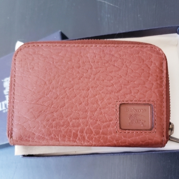 Burberry Handbags - Authentic Burberry Unisex Leather Zippered Coin Pouch / Wallet